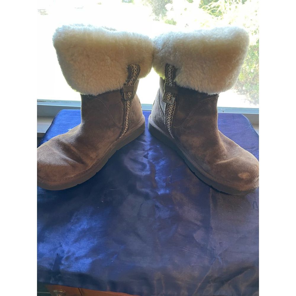 Women’s UGG boots size 7 - Picture 4 of 7
